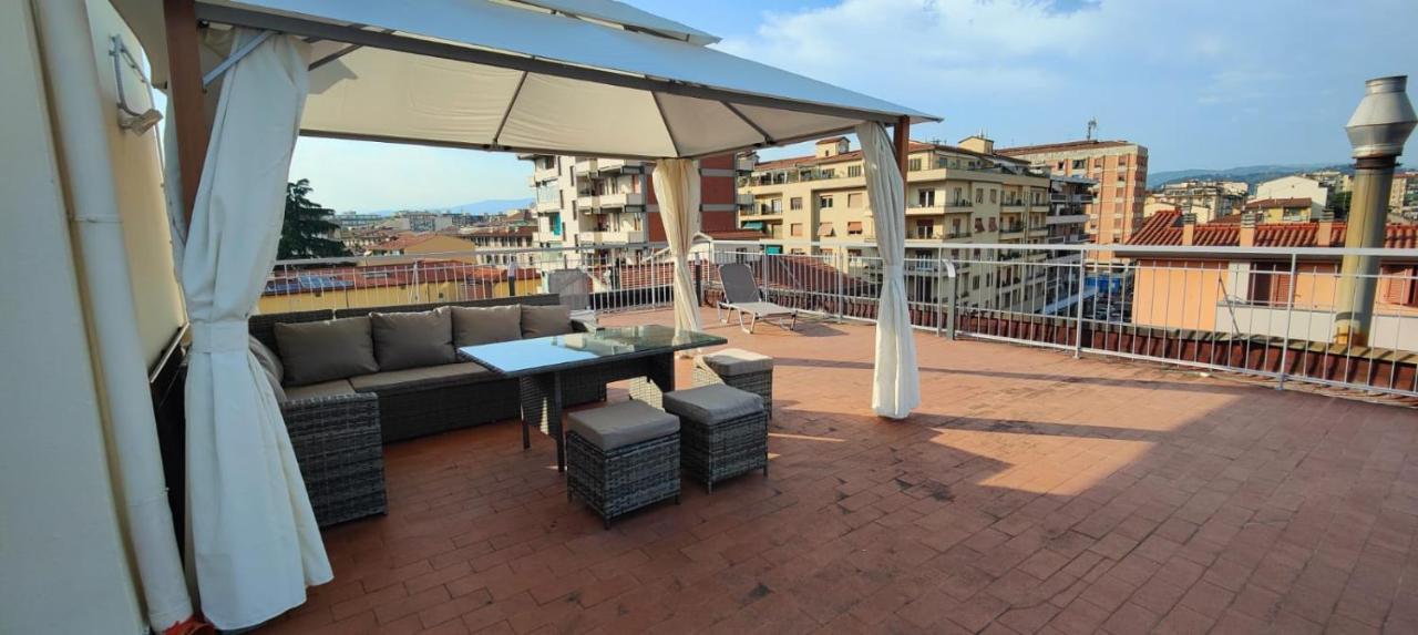 Alice House With Amazing Terrace Apartamento Florença Exterior foto