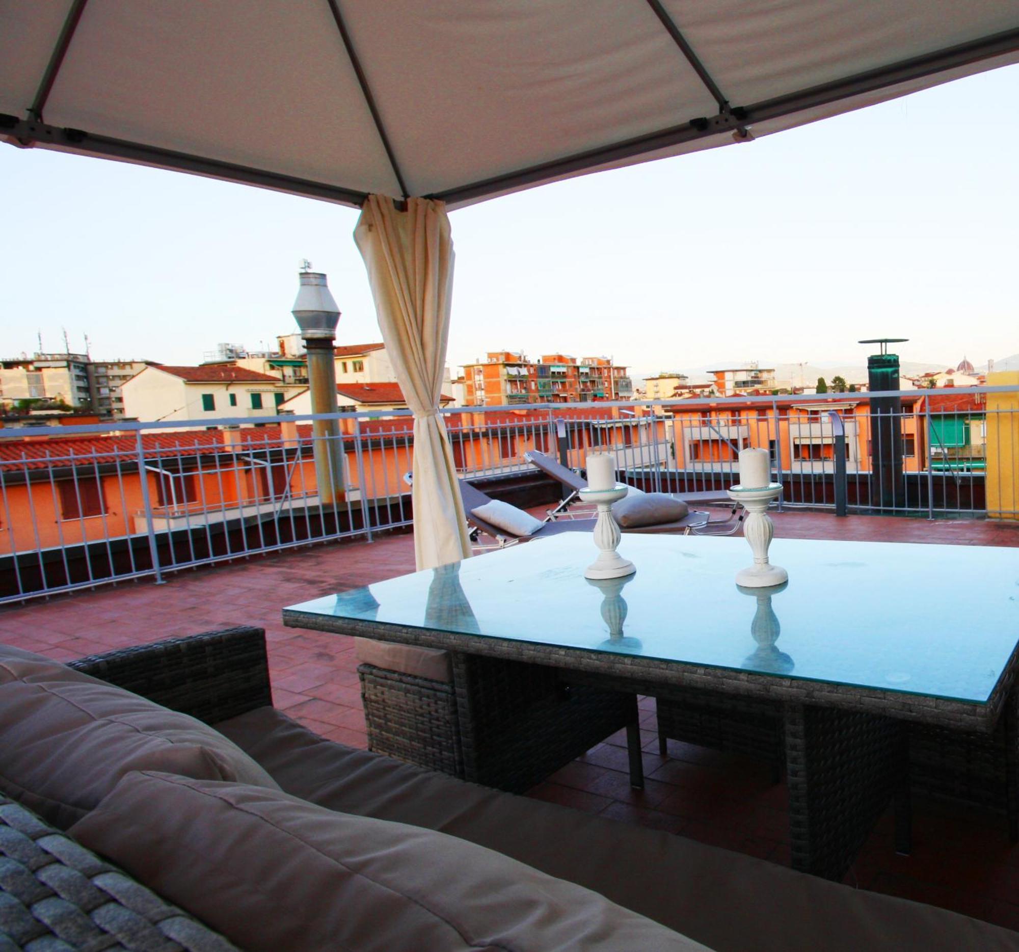 Alice House With Amazing Terrace Apartamento Florença Exterior foto
